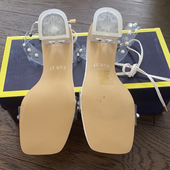 Clear studded tie leg sandal - Picture 4 of 4